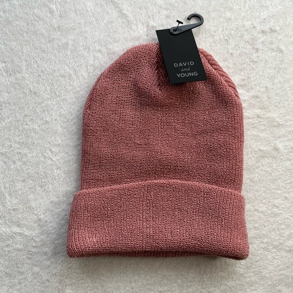 Toque - Picture 1 of 2